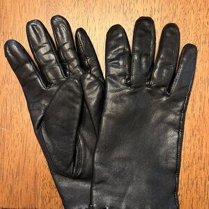 Women’s Black Real Leather Gloves
